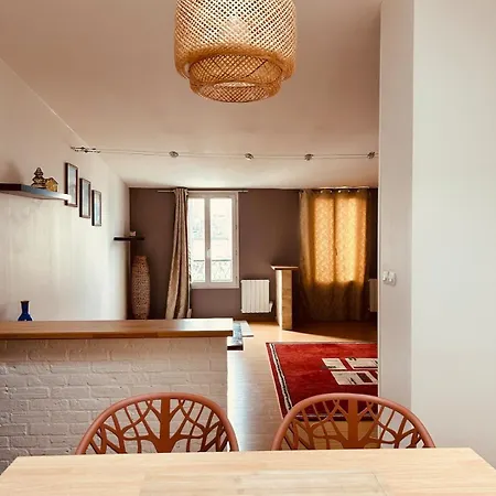 Apartmán Large Bright Downtown Station 5 Min Away