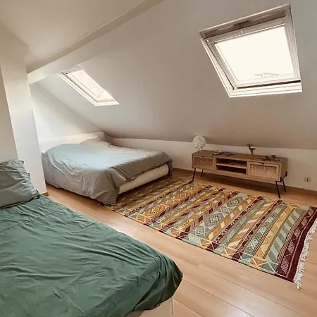 Large Bright Downtown Station 5 Min Away Apartmán