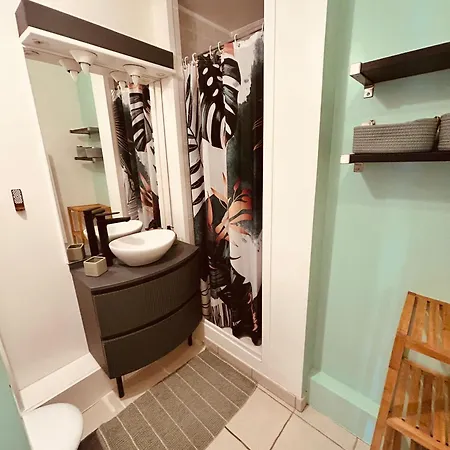 Large Bright Downtown Station 5 Min Away Apartamento *