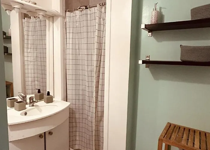 Large Bright Downtown Station 5 Min Away Apartmán